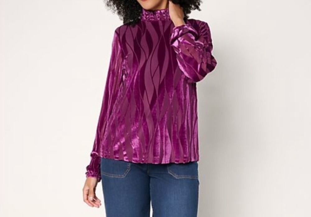 Logo Lavish LoriGoldstein 2X Plum Burnout Velvet Smocked Neck Top A712613 NWOT